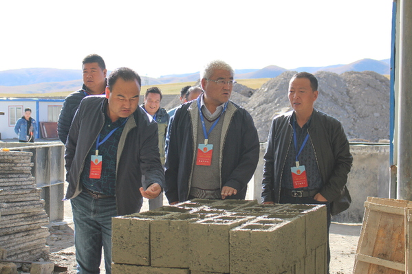 天峻县住房和城乡建设局领导团队，引领城市建设的核心力量